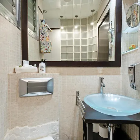 Steps To Sagrada Familia 2bedroom Retreat *