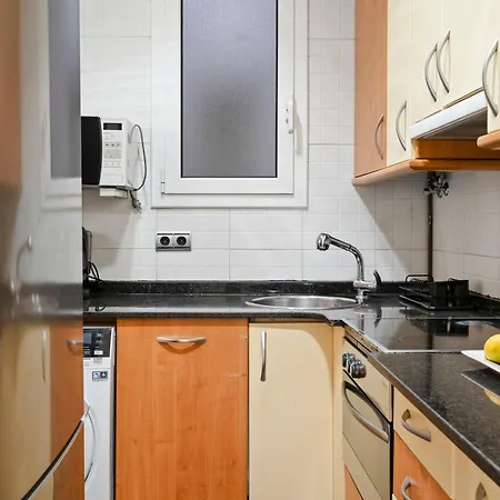 Appartamento Steps To Sagrada Familia 2bedroom Retreat Barcellona